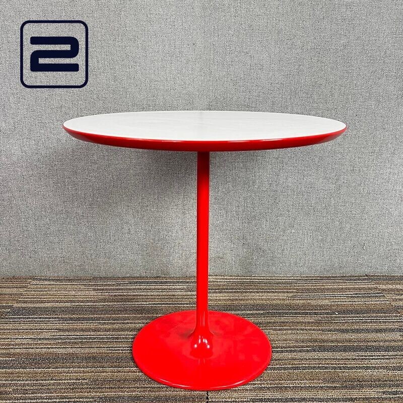 ARPER DIZZIE Bijzettafel B51xD47xH50 - Wit / rood MDF embossed / Rood Voetplaat