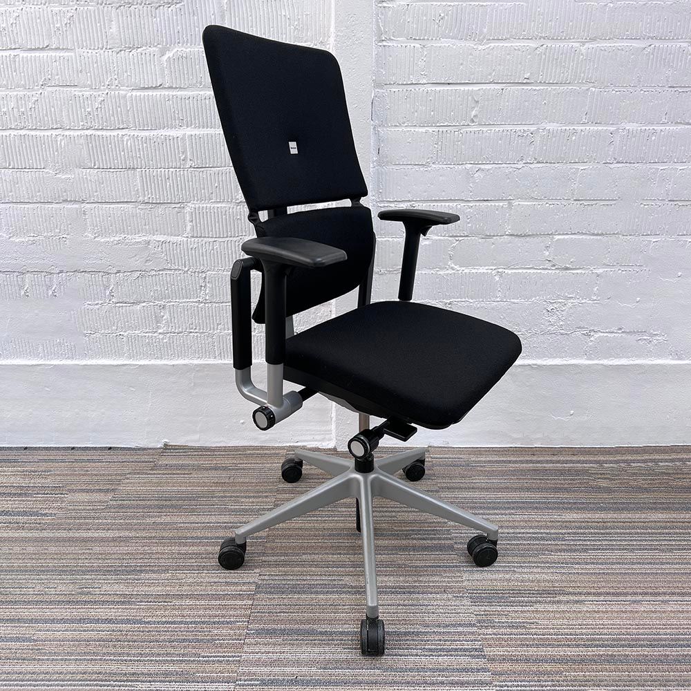 STEELCASE Please Bureaustoel - Zwart Stof / Alu grijs Voetkr mt wielen