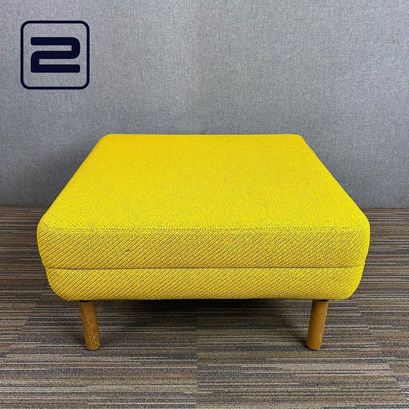 AHREND Charge Collection Hocker B75xD75xH43 - Mosterd Stof