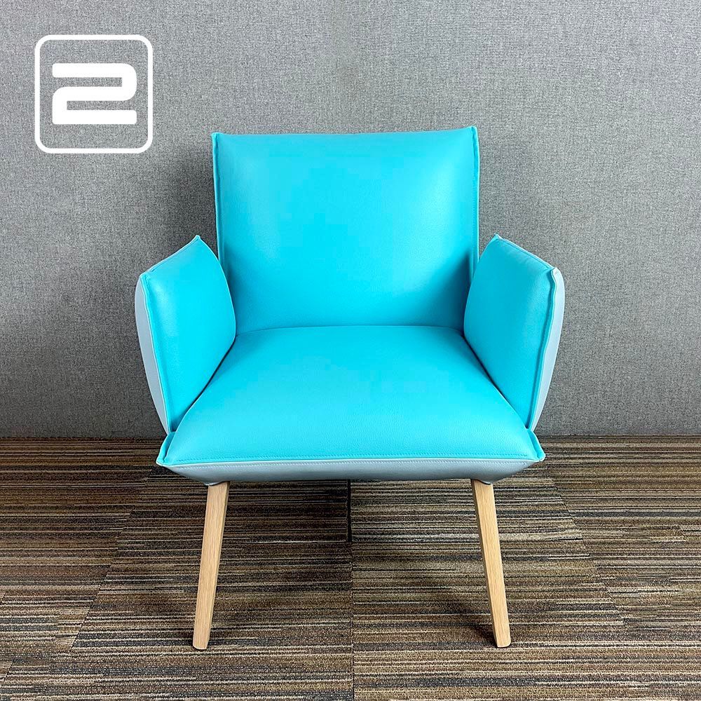 MOBITEC Soft Lounge Zetel - Blauw Leder / Eik Vierpoot