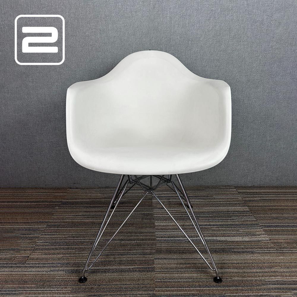 VITRA Eames Plastic Armchair DAR Clubstoel - Wit Kunststof / Chrome eifel