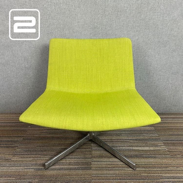 ARPER Catifa 80 Lounge Chair - Lime Stof / Chrome Voetkruis