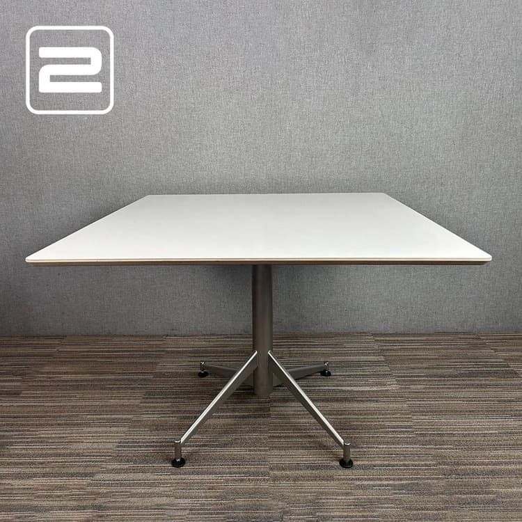 LAPALMA SELTZ Klaptafel B99xD99xH72 - Wit HPL / Alu Centrale Poot
