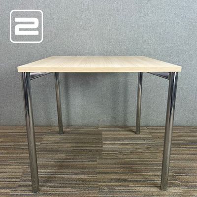KUSCH CO Kantinetafel Vierkant B80xD80xH74 - Esdoorn Melamine / Chrome