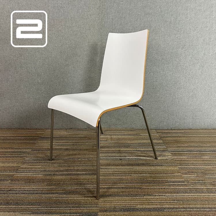 NN Kantinestoel Stapelbaar - Wit hout / Chrome Vierpoot