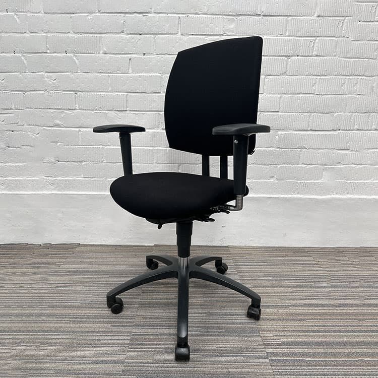 DRABERT Entrada Bureaustoel - Zwart Stof / Kunststof Voetkr mt wielen