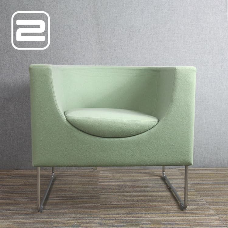 STUA Nube design Armchair vierkant - Groen Stof / Chrome Slede
