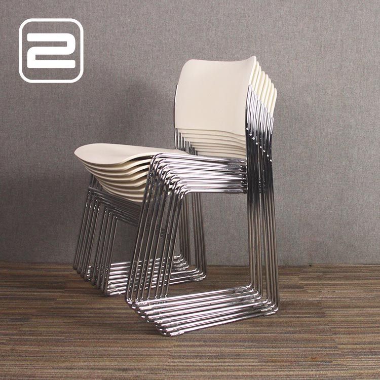 Set van 8x HOWE 40-4 Kantinestoel Stapelbaar - Wit Kunststof / Chrome slede