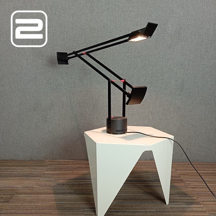 ARTEMIDE Tizio Tafel- Bureaulamp D10xH100 - Zwart Metaal