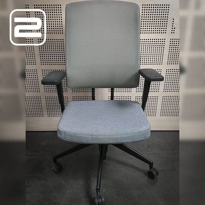 VITRA AM Bureaustoel - Grijs Mesh / Zwart Metaal Voetkr mt wielen VITRA AM Bureaustoel - Grijs Mesh / Zwart Metaal Voetkr mt wielen