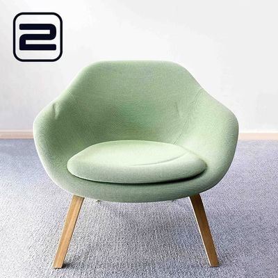 HAY AAL83 Lounge Chair by Hee Welling - Lichtgroen Stof / Gezeept eiken Vierpoot