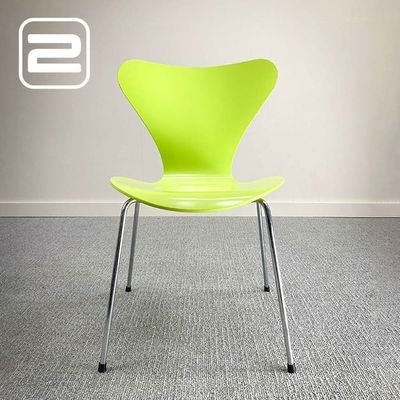 FRITZ HANSEN Series 7 Butterfly Ontvangststoel by Arne Jacobsen - Licht groen / Chrome Vierpoot