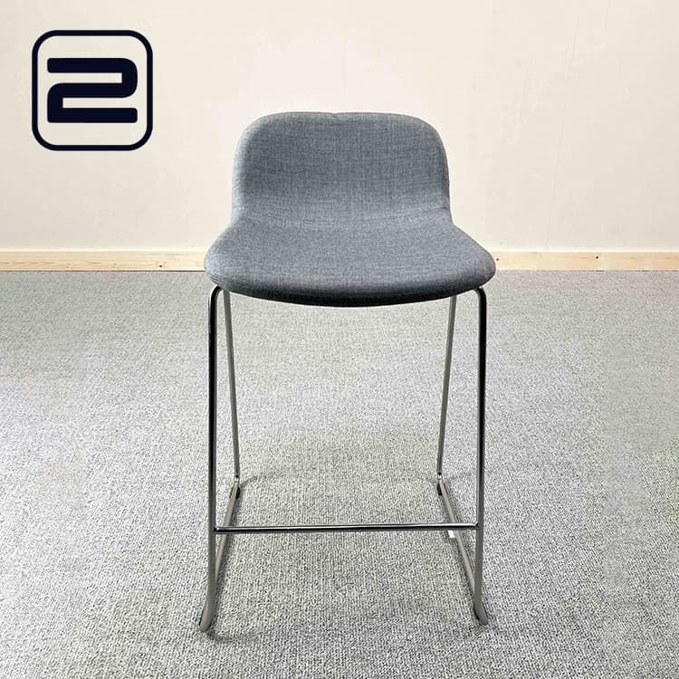 MATERIA NeoLite Barkruk - Lichtgrijs Stof / Chrome Slede