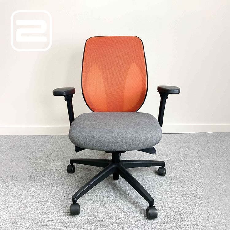 GIROFLEX 353-4029 Ergonomische Bureaustoel - Grijs / Oranje Stof / Mesh / Zwart Kunststof Voetkr mt wielen
