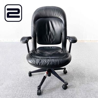 HERMAN MILLER Equa executive Directiestoel - Zwart Leer / Donkerpaars Metaal Voetkr mt wielen