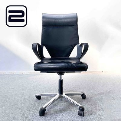 WILKHAHN Modus Bureaustoel - zwart leder / chrome kruisvoet WILKHAHN Modus Bureaustoel - zwart leder / chrome kruisvoet