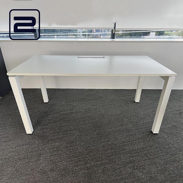 PAMI Bureau Rechthoekig B140xD80xH75 - Wit Melamine / Wit Metaal U-poot