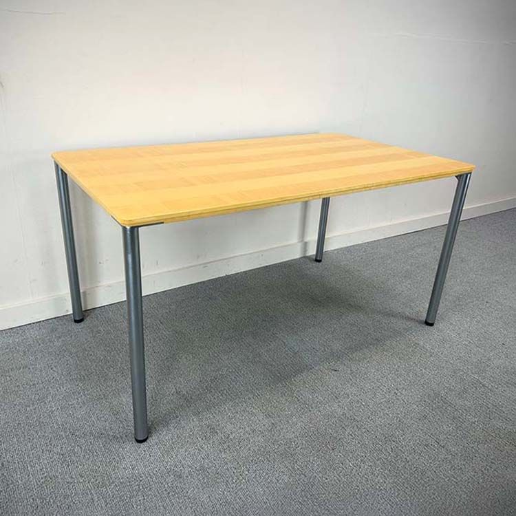 FREDERICIA Bureau B140xD80xH72 - hout / metaal vierpoot