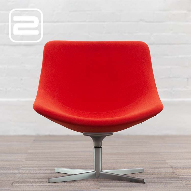 LAPALMA AUKI S113 Lounge Chair alu Draaivoet - Oranje Stof / Mat Alu Voetkruis
