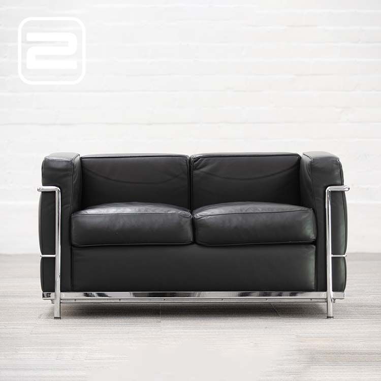 REPLICA VAN CASSINA LC2 Zetel 2-zit Design by Le Corbusier, Charlotte Perriand & Pierre Jeanneret B130xD70xH68 - Zwart Leder / Chrome Vierpoot