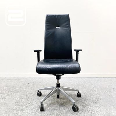 GDB Directiestoel 3D - Zwart Leder / Grijs metalen Voetkr met wielen GDB Directiestoel 3D - Zwart Leder / Grijs metalen Voetkr met wielen