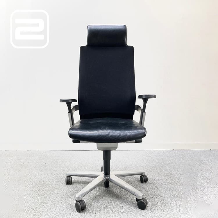 WILKHAHN ON Executive Directiestoel - Zwart Leder / Mesh / Grijs metalen Voetkr met wielen