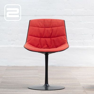 MDF ITALIA Flow Chairs Swivelstoel by Jean Marie Massaud - Rood Stof / Zwart mat aluminium Voetplaat