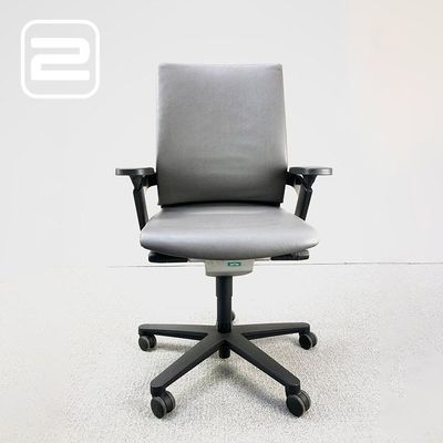 WILKHAHN ON 174 / 7 Bureaustoel - grijs leder / zwart kunststof kruisvoet WILKHAHN ON 174 / 7 Bureaustoel - grijs leder / zwart kunststof kruisvoet