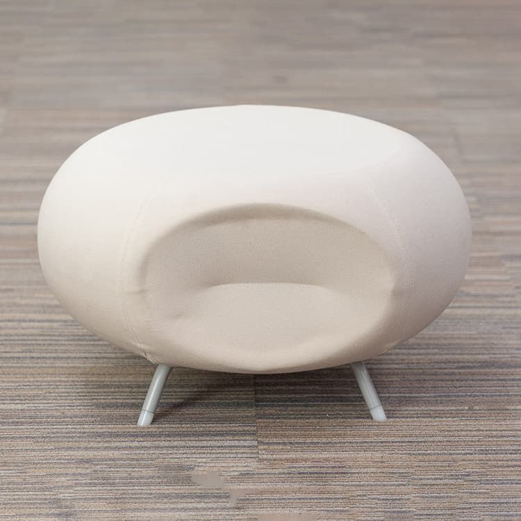 ALLERMUIR Pebble A621 Scalloped Stool Poef B68xL62xH43 - Gebroken wit Stof / Grijs metalen Vierpoot