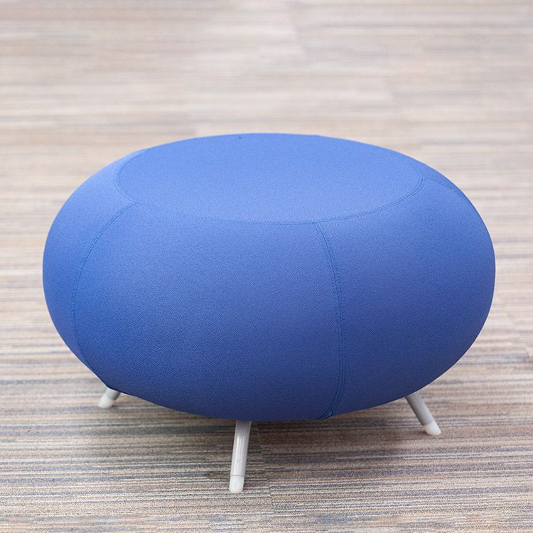 ALLERMUIR Pebble A620 Scalloped Stool Poef B68xL68xH43 - Blauw Stof / Grijs metalen Vierpoot