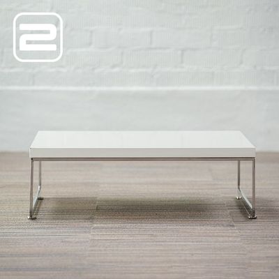 ARTIFORT Mare T vierhoek Salontafel design by René Holten B81xD81xH27 - Wit Laminaat / Chrome Slede ARTIFORT Mare T vierhoek Salontafel design by René Holten B81xD81xH27 - Wit Laminaat / Chrome Slede