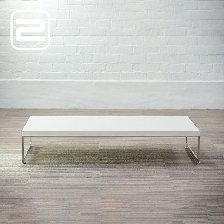 ARTIFORT Mare T vierkant Salontafel design by René Holten B135xD81xH27 - Wit Laminaat / Chrome Slede