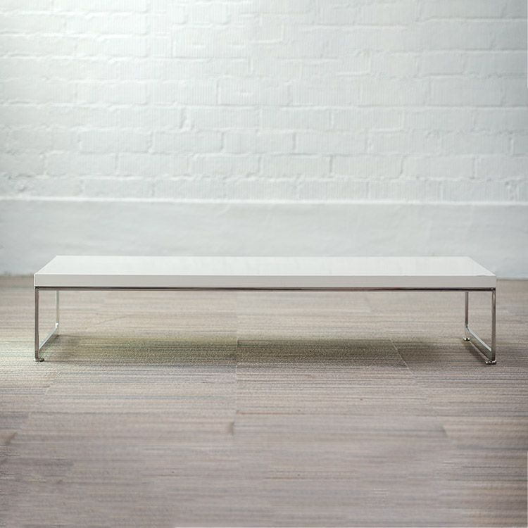 ARTIFORT Mare T vierkant Salontafel design by René Holten B135xD81xH27 - Wit Laminaat / Chrome Slede