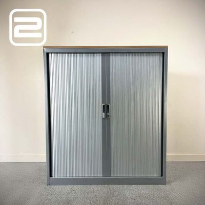 ROBBERECHTS Halfh Vert Roldeurkast H135xB138xD46 - Grijs / Hout ROBBERECHTS Halfh Vert Roldeurkast H135xB138xD46 - Grijs / Hout