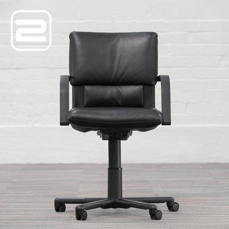 VITRA Figura Bureaustoel van Mario Bellini - Zwart Leer / Zwart Metaal Voetkr mt wielen VITRA Figura Bureaustoel van Mario Bellini - Zwart Leer / Zwart Metaal Voetkr mt wielen