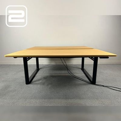 VITRA Elektrische Zit-Sta Dubbele Workbench B170xD160 - Hout / Zwart Hout / Zwart metaal U-poot / Frame