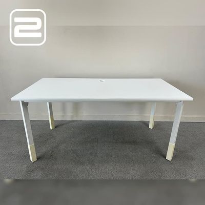 KINNARPS Bureau B160xD80xH68-85 - Wit Melamine / Wit metaal vierpoot