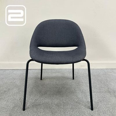 BULO Ontvangststoel - Grijs Stof / Zwart metaal Vierpoot