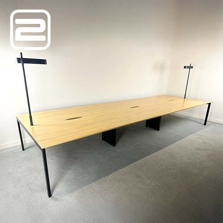 KINNARPS Vergadertafel B480xD160xH74 - Hout Melamine / Zwart metaal Vierpoot