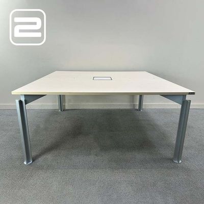 BULO Werkeiland B160xD160xH72-80 - Licht hout Melamine / Metaal Vierpoot