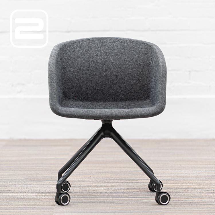 AHREND P4 Shell Chair Vergaderstoel design - Antraciet Vilt / Zwart Sterpoot mt Wielen