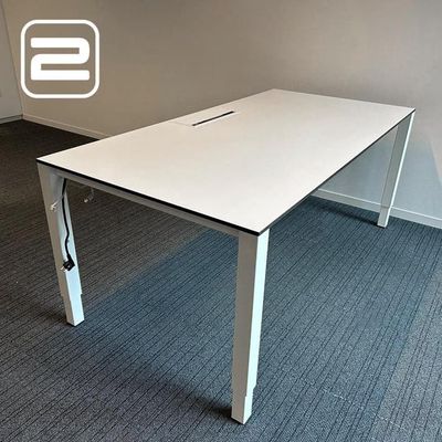 PAMI Bureau B180xD90xH62-84 - Wit Melamine / Wit metaal Vierpoot