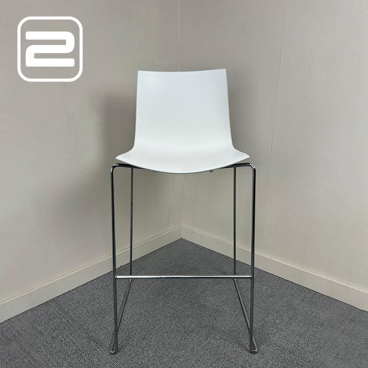 ARPER Kantinestoel a - Wit Kunststof / Chrome Sledepoot