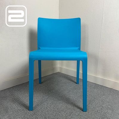 PEDRALI Volt Bezoekersstoel Stapelbaar - Blauw Kunststof / Kunststof Vierpoot