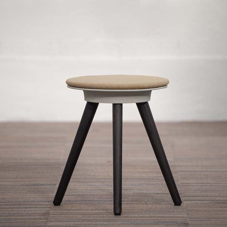 BENE Timba Stool Kruk design by Pearson Lloyd - Lichtgroen Stof / Zwarte eiken hout Vierpoot