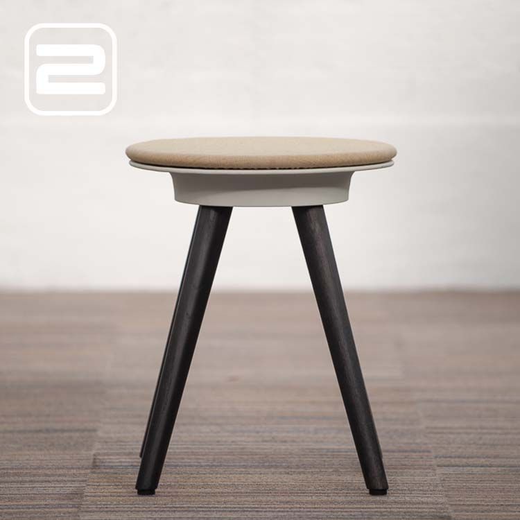 BENE Timba Stool Kruk design by Pearson Lloyd - Lichtgroen Stof / Zwarte eiken hout Vierpoot
