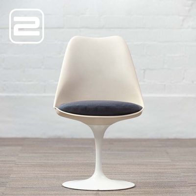 KNOLL Tulip vintage jaren 60 original Vergaderstoel designed by Eero Saarinen - Blauw / Wit kunststof Stof / Wit Metalen Centrale voet