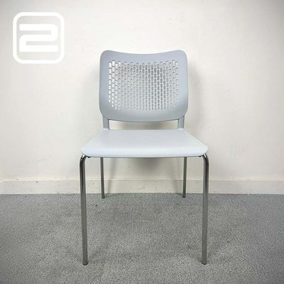 NOWYSTYL Kantinestoel Stapelbaar - Grijs Kunststof / Chrome Vierpoot