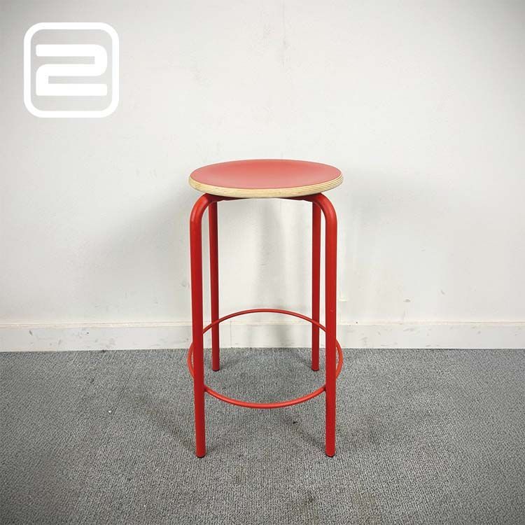 Kruk - Hout Rood / Rood Metaal Vierpoot