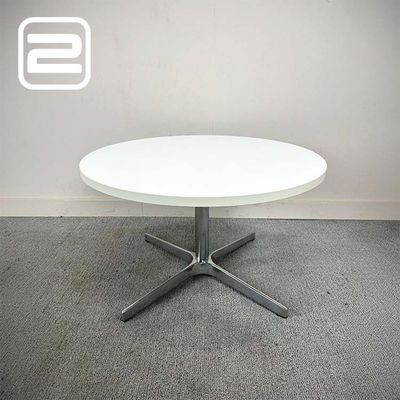 Salontafel B75xD75xH45 - Wit Melamine / Metaal Voetkruis